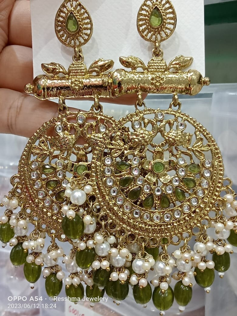 Earings