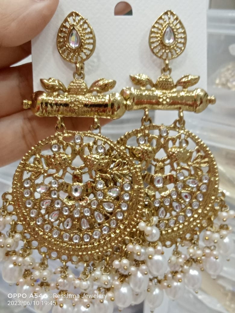 Earings