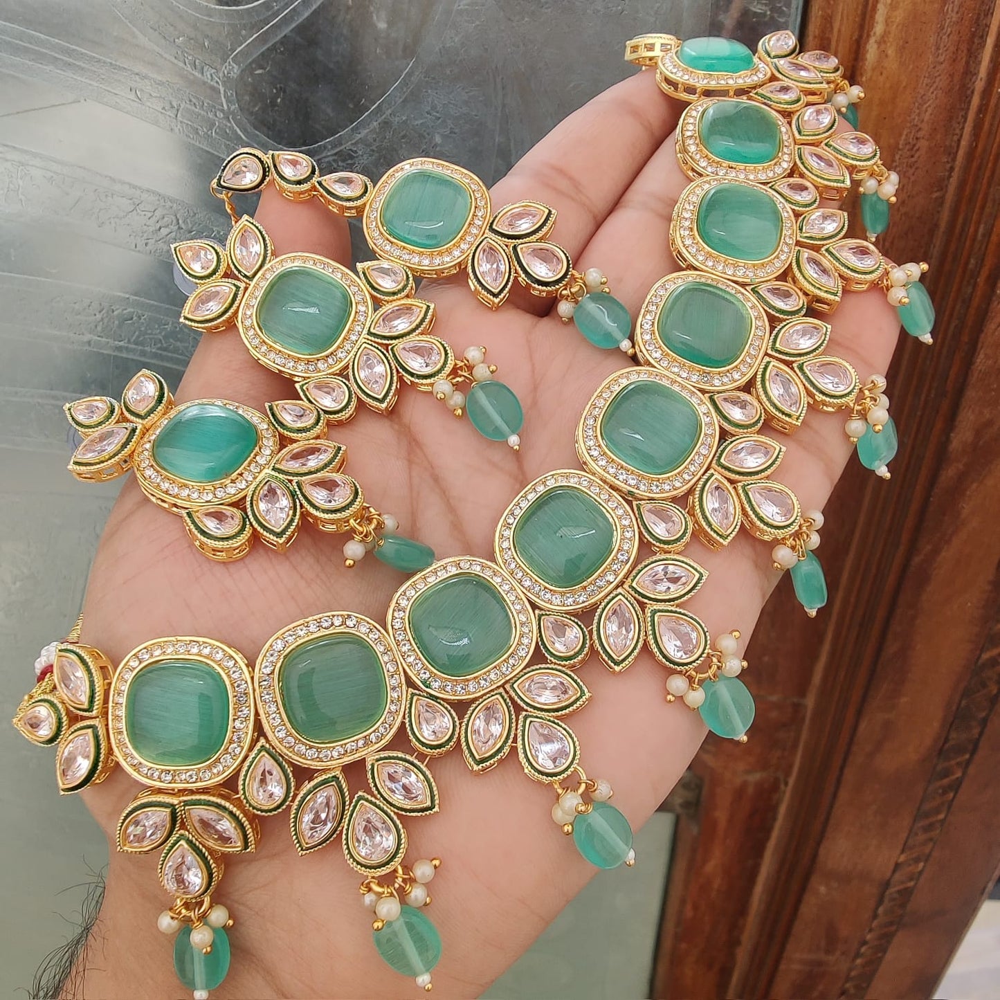 Monalisa Choker Set