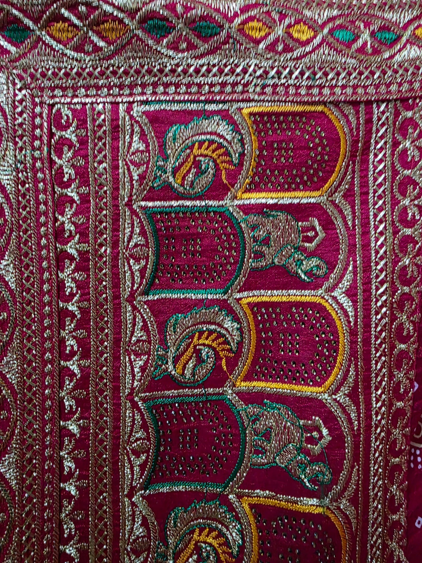 Pallo pink soft silk saree