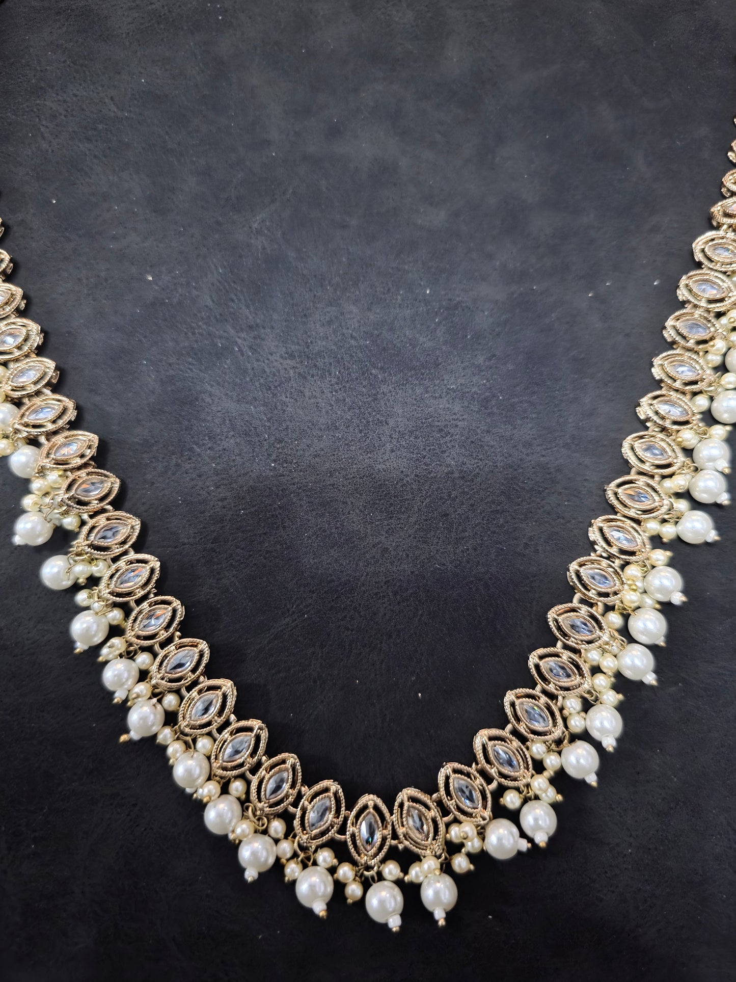 Elegant Indian Waist Belts for Sarees, Lehengas & Dresses Traditional and Contemporary Styles