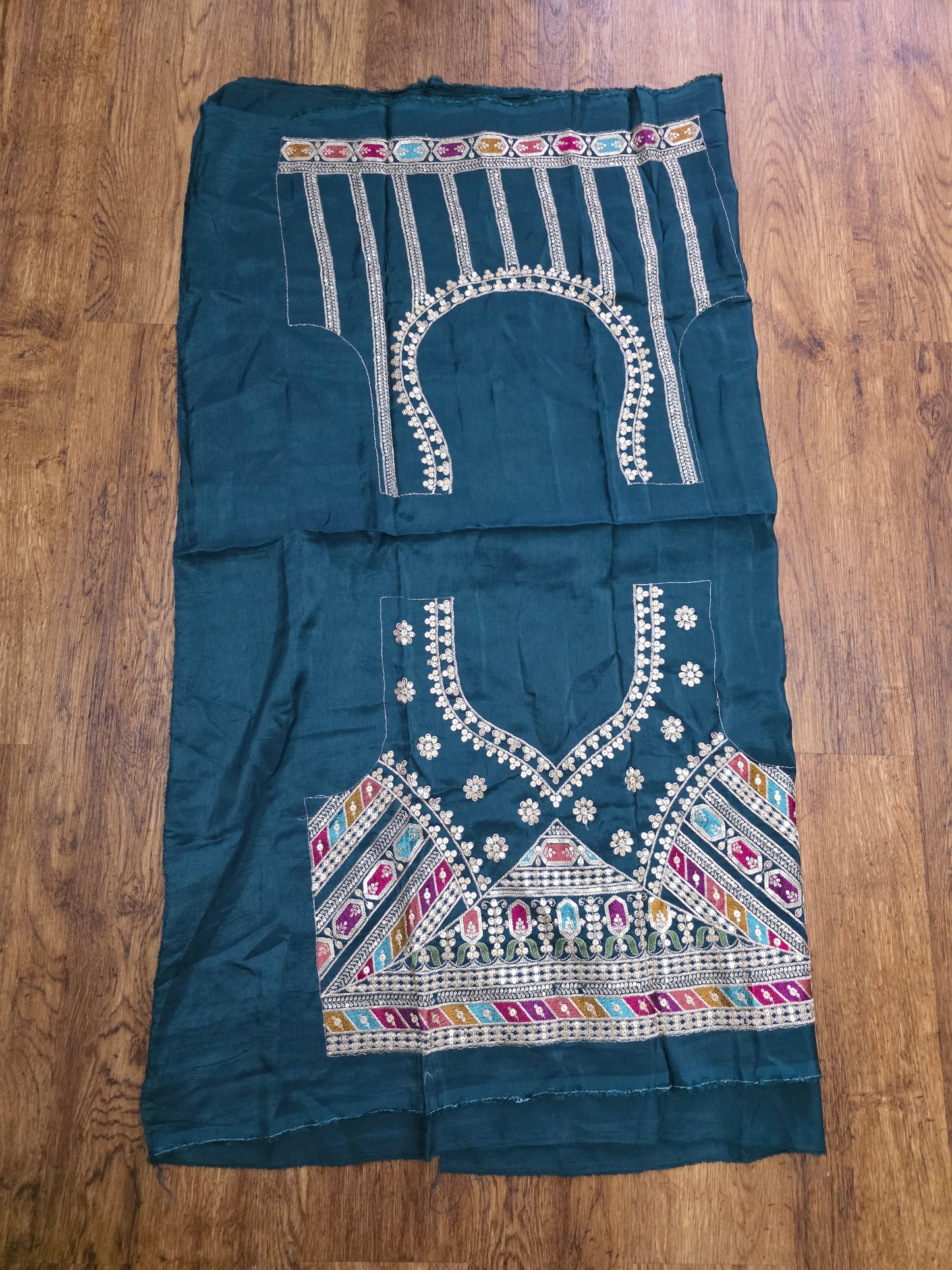 Blouse piece of bottle Green semi Stitched Lehenga