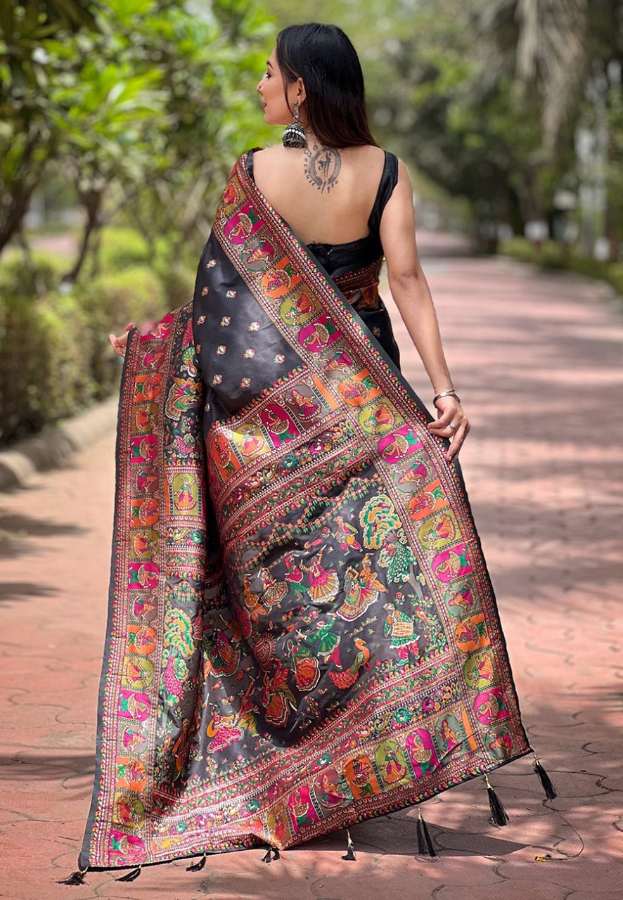 Pallo Kashmiri Saree