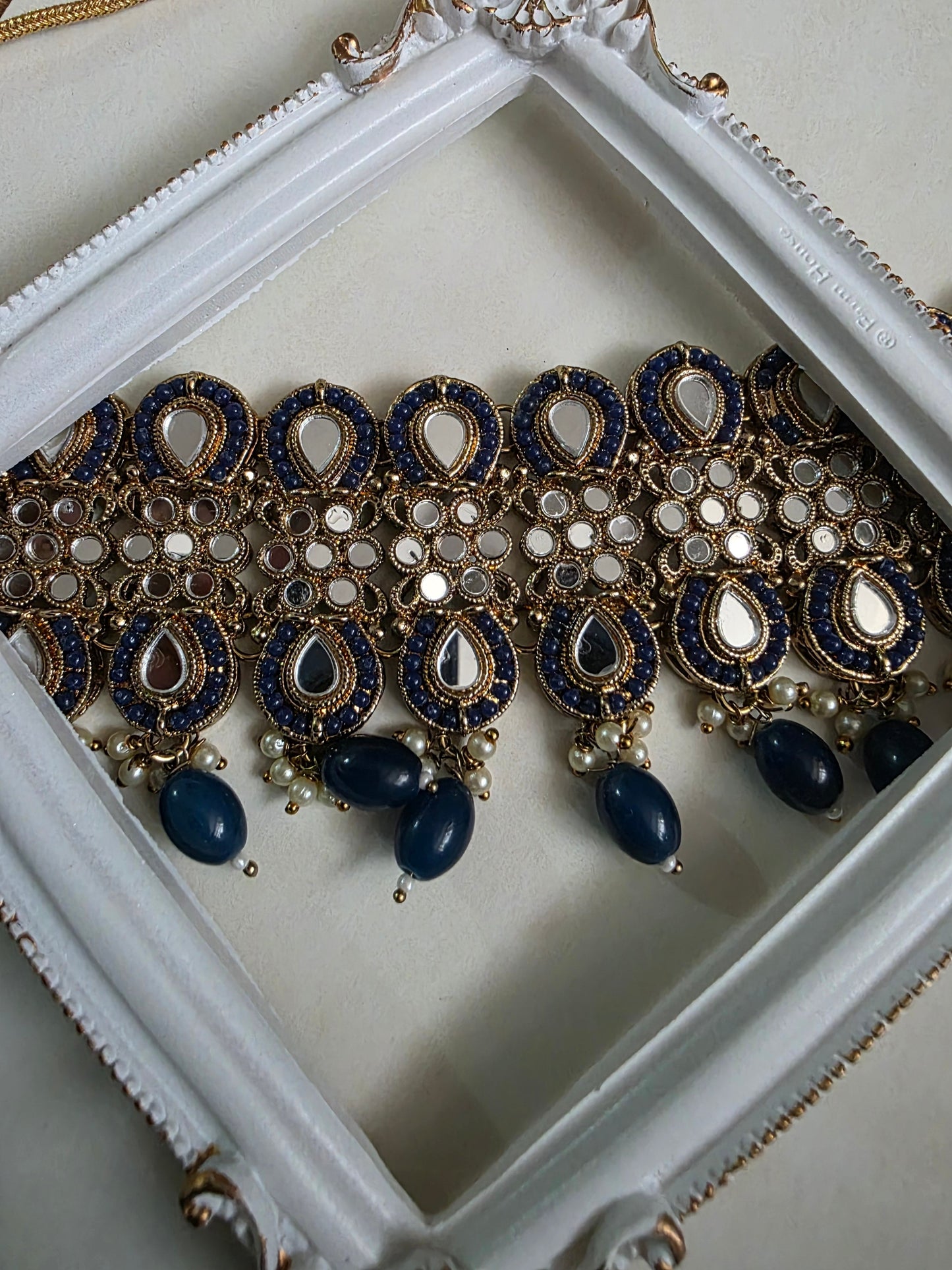 Mirror work Choker