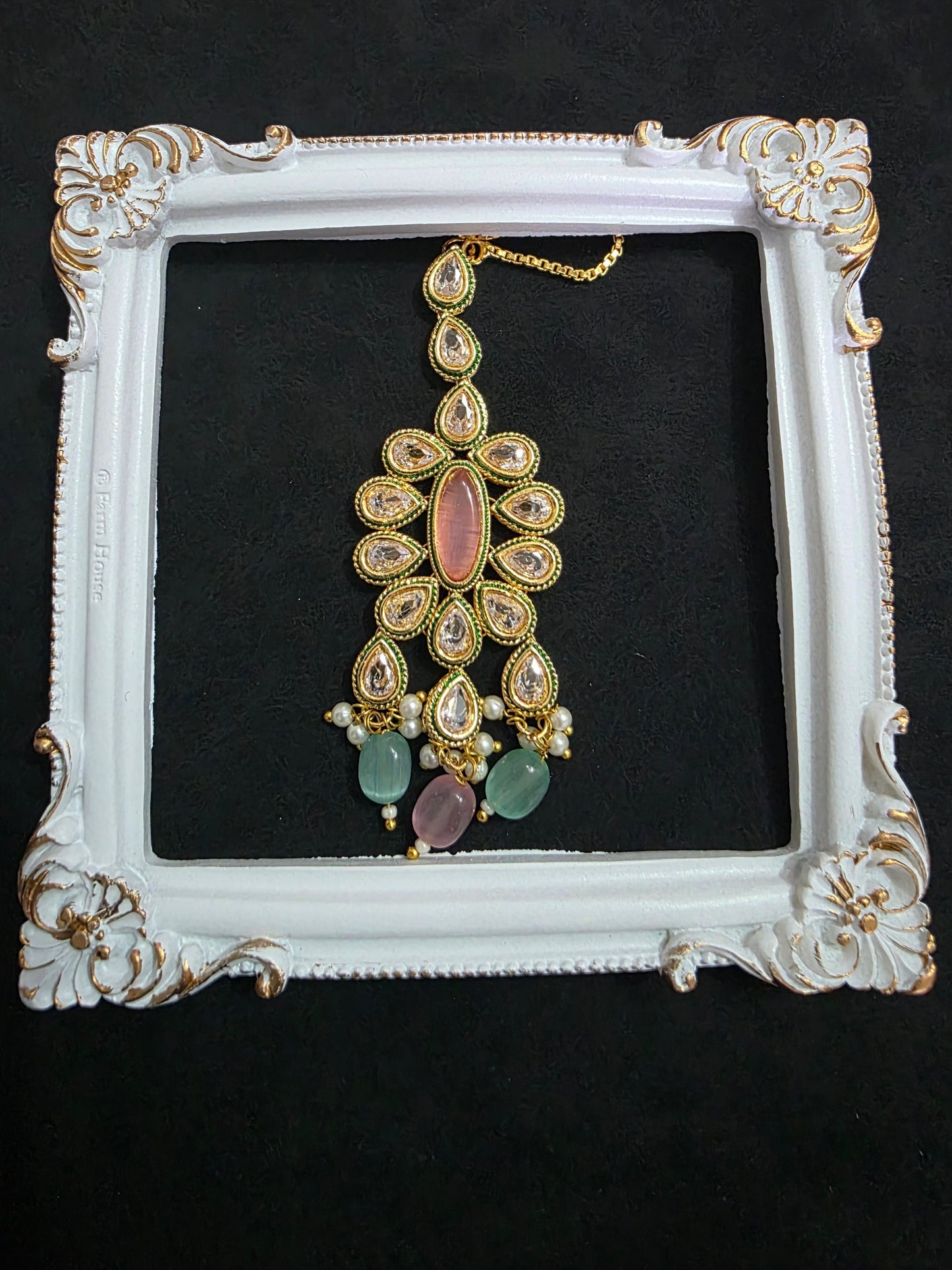 Kundan Tika