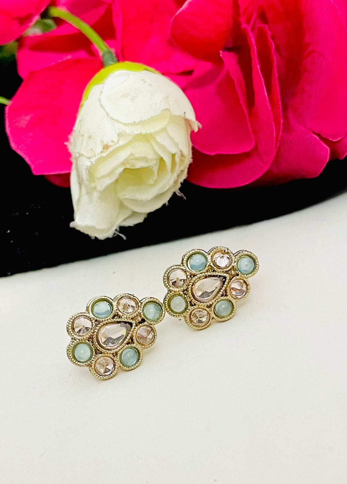 Teardrop studs