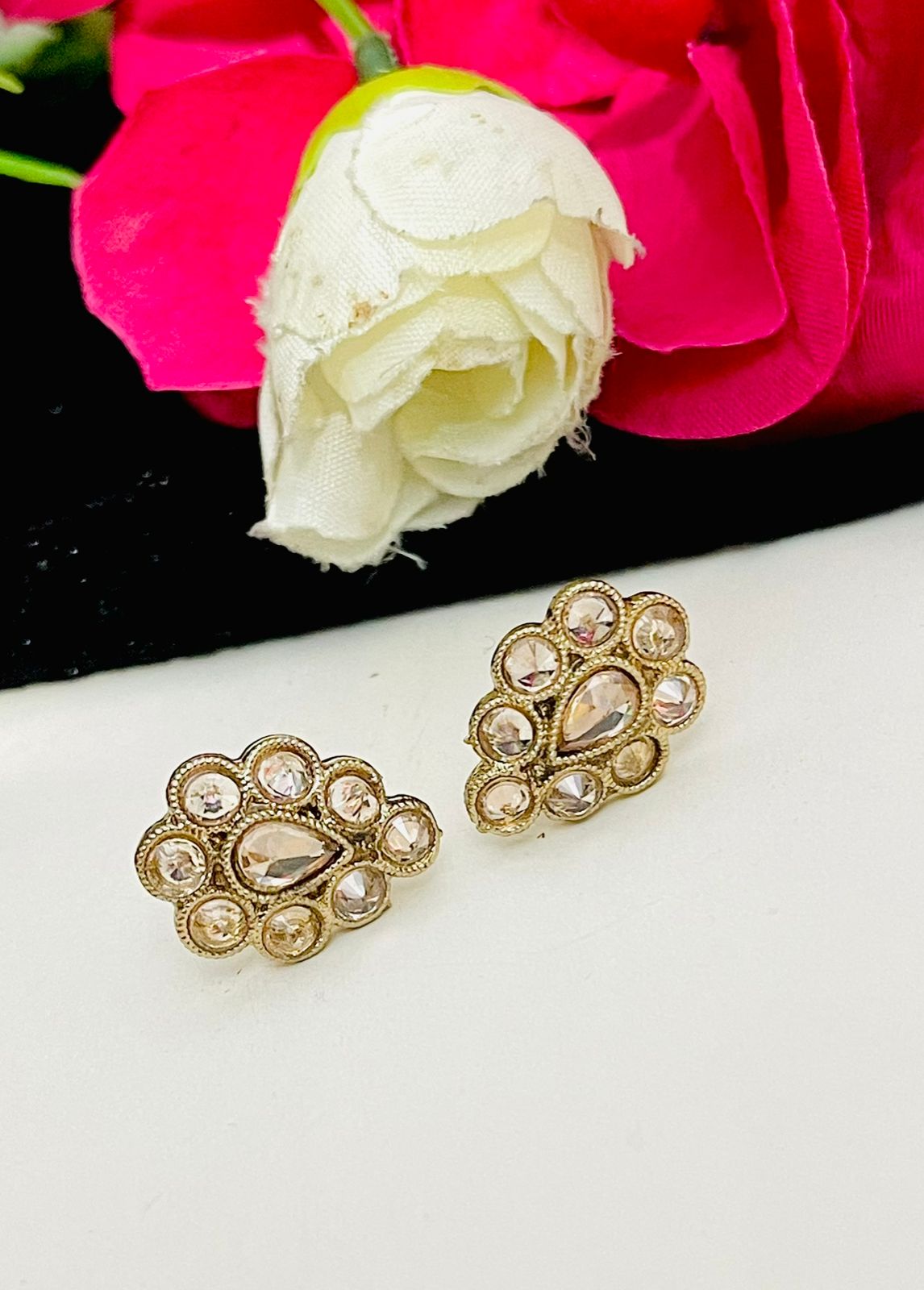 Teardrop studs