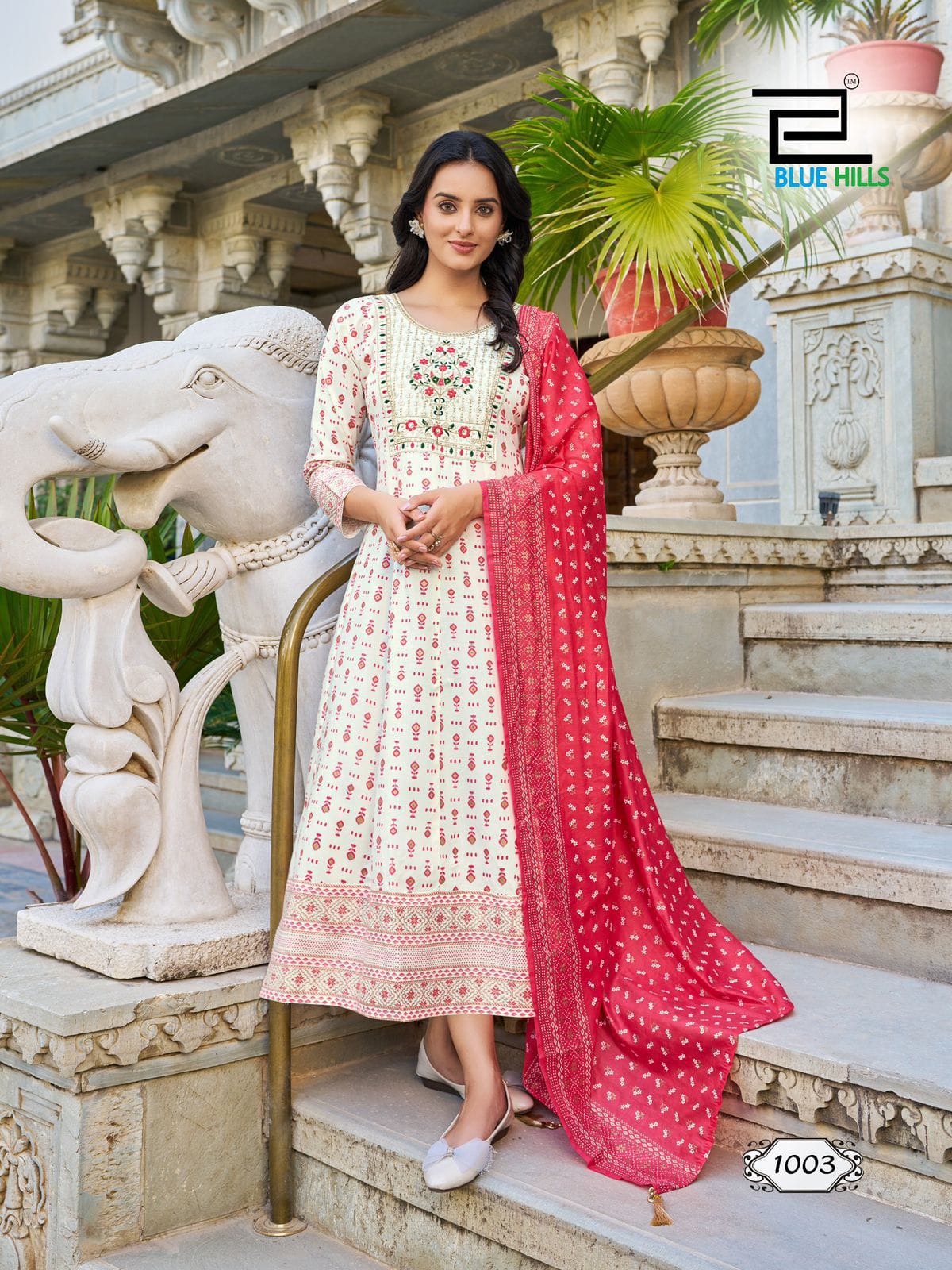 White Kurti & Dupatta set