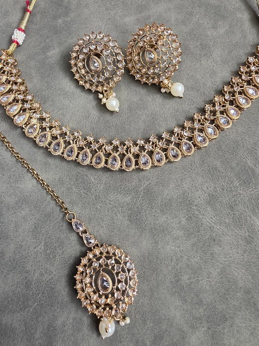 Gold Kundan Bridal Jewelry Set