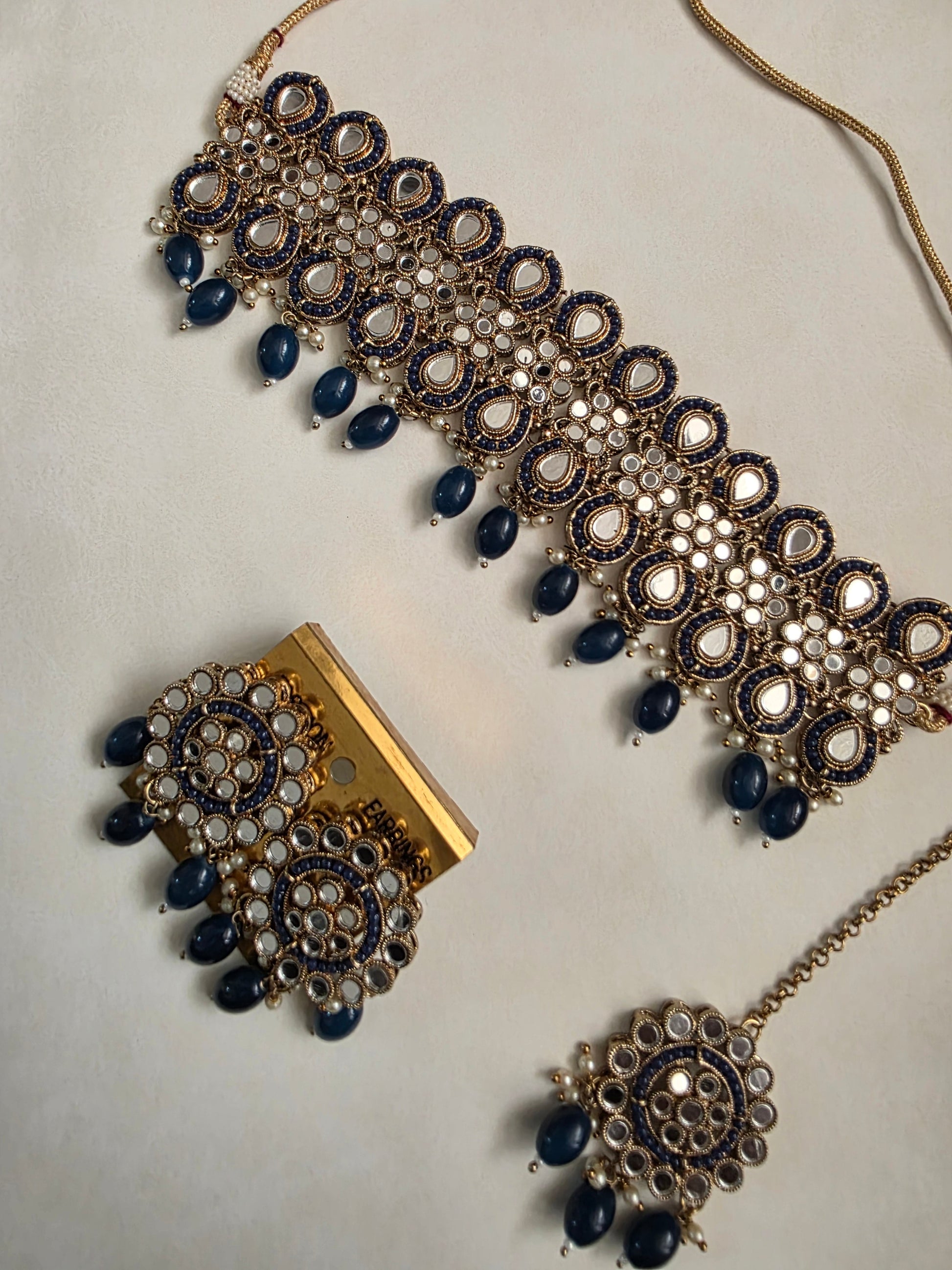 Mirror work Choker