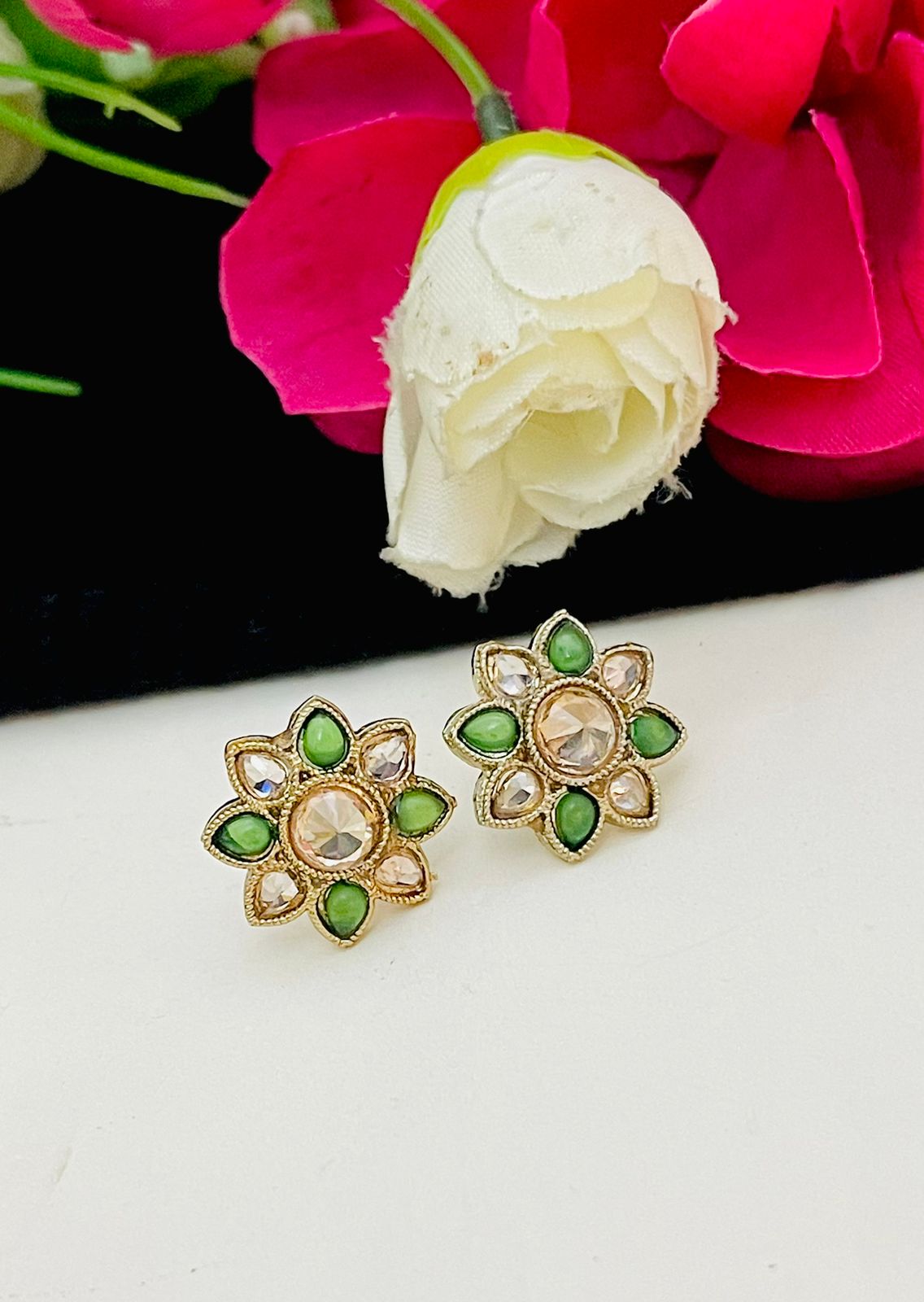 Lightweight Floral design Earrings