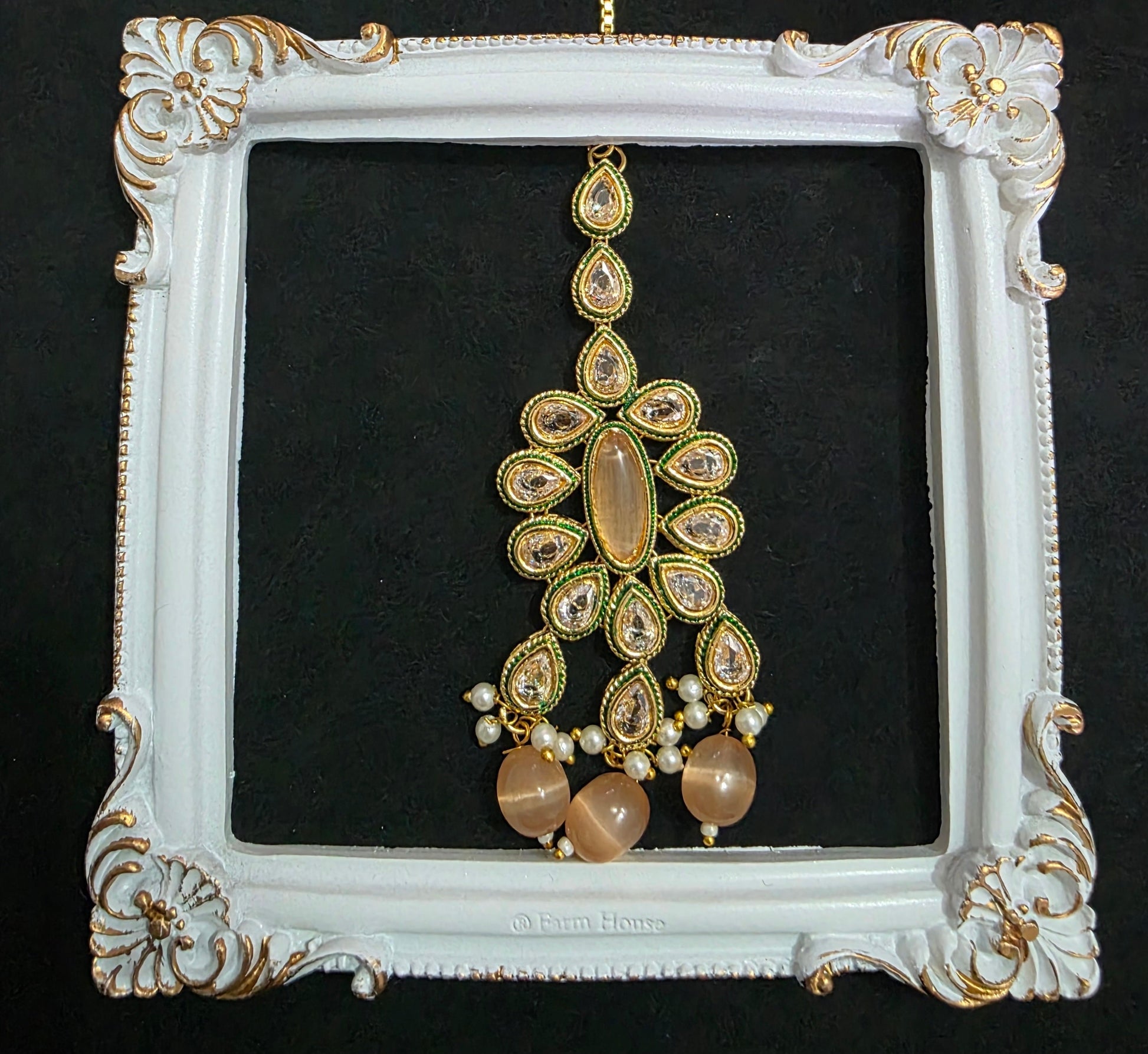 Kundan Tika