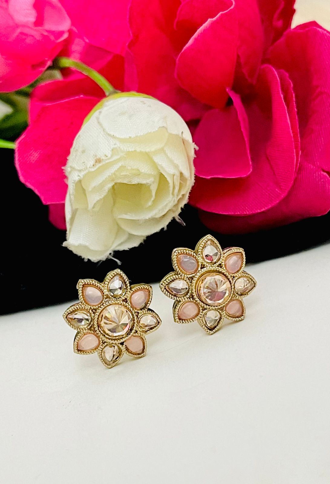 Lightweight Floral design Earrings